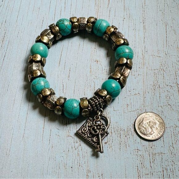 Silver Turquoise Key Lock Stretch Bracelet - Picture 1 of 2